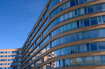 Berlin - Fassadendetail eines modernen Wohngebaeudes