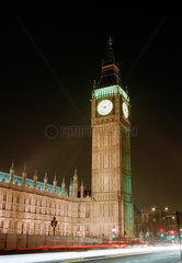 London - Big Ben bei Nacht beleuchtet