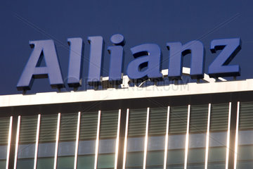 Berlin  Logo der Allianz Versicherung