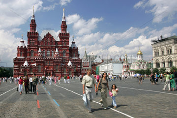 Moskau  das historische Museum auf dem roten Platz in Moskau
