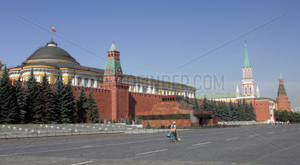 Moskau  das Lenin Mausoleum auf dem Roten Platz