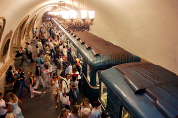 Moskau  die Metrostation Kievskaya