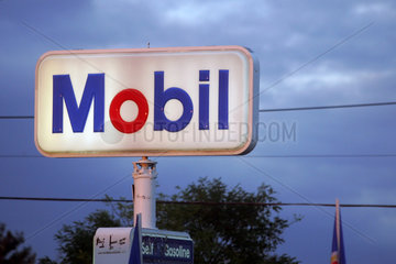 New York  Logo der Firma Mobil Oil