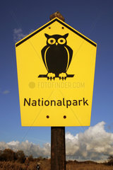 Symbolfoto  Hinweisschild Nationalpark