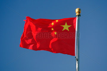 Peking  Chinesische Nationalflagge auf dem Platz des Himmlischen Friedens