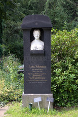 Berlin  das Grab der Anna Schramm