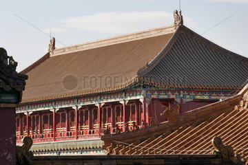 Peking  Dach eines Gebaeudes in der Verbotenen Stadt