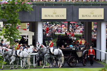 Royal Ascot  Royal Procession. Queen Elizabeth the Second arrives at the parade ring
