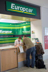 Baden-Baden  Counter der Europcar Autovermietung auf dem Flughafen