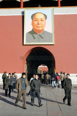 Peking  der Eingang in die Verbotene Stadt