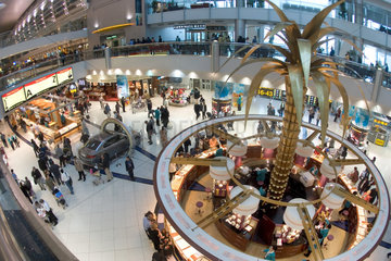 Dubai  der Dubai Duty Free im Dubai International Airport