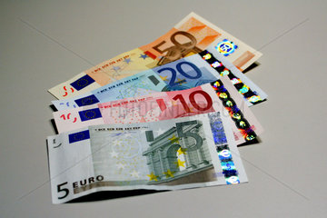 Symbolfoto  Banknoten