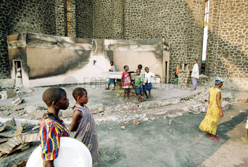 Die zerstoerte katholische Kathedrale von Goma