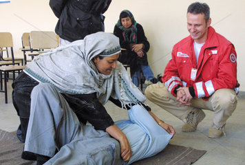Erste Hilfe Ausbildung der JUH in Kabul.