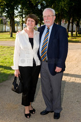 Potsdam  Deutschland  Lothar de Maiziere  CDU  mit seiner Ehefrau Marianne