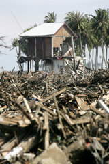 Zerstoerung in Banda Aceh nach dem Tsunami