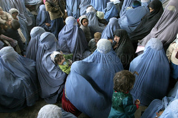 Warteraum fuer Frauen im Mutter Kind Hospital  Herat