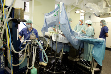 Berlin  Operation in der Dermatochirurgie
