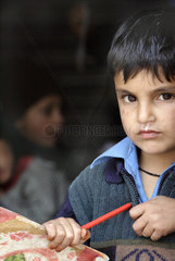 Schule im Erdbebengebiet von Pakistan