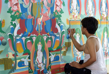 Thangkamalerei im Drukpa-Kagyu-Kloster