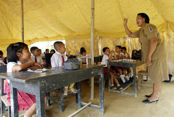 Schulausbildung in einem Zelt
