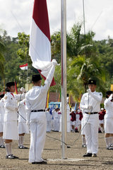 Hissen der indonesischen Fahne zum Nationalfeiertag in Gunungsitoli