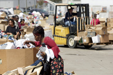 Hilfsgueterabholung nach dem Hurrikan Katrina