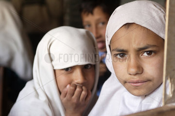 Schulunterricht im Erdbebengebiet Pakistan