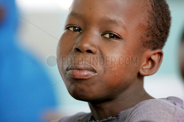 Kenia  Portraet eines Jungen in der Missionsstation Nyabondo