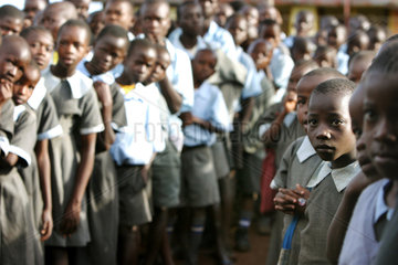 Kenia  Schulappell in der Missionsstation Nyabondo