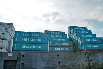 Hamburg  Deutschland  Container der China Shipping