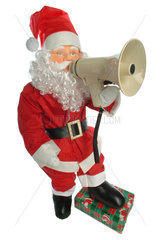 Weihnachtsmann mit Megaphon steht auf Geschenk