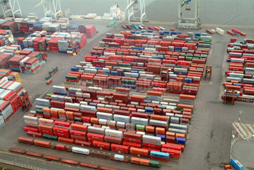 Containerhafen in Hamburg aus der Luft