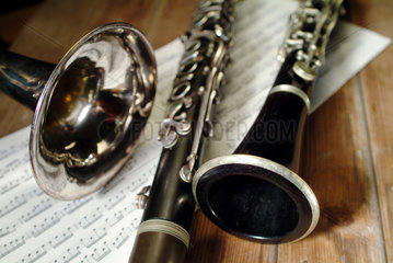 Klarinette  Trompete und Noten