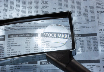 Lupe vergroessert Stock market aus den Boersennachrichten