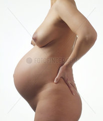 Akt einer schwangeren Frau
