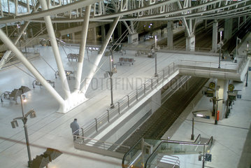 Paris  Airport Charles de Gaulle  Bahnhof