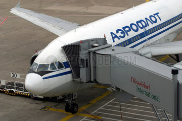 Duesseldorfer Flughafen  AEROFLOT Flugzeug
