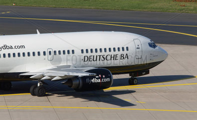 DeutschlandTSCHE BA Flugzeug am Duesseldorfer Flughafen