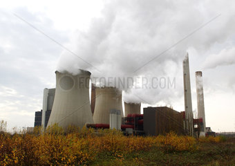 RWE Braunkohlekraftwerk in Weisweiler  NRW