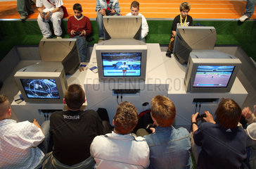 Sony Playstation 2 auf der Jugendmesse YOU in Essen