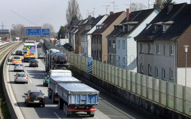 Berufsverkehr auf der A40 in Essen