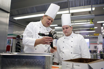 Auszubildender zum Koch bei HENKEL in Duesseldorf