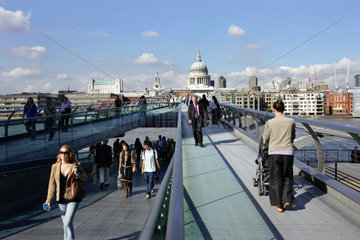 London  Millennium Bridge