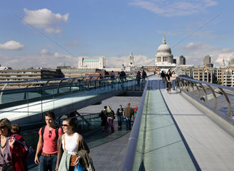 London  Millennium Bridge