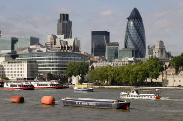 London  City mit Swiss-Re-Tower