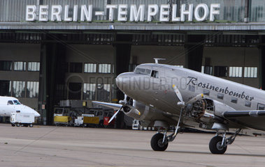 Berlin  Rosinenbomber am Flughafen Tempelhof