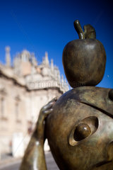 Sevilla  Spanien  Detailaufnahme einer Skulptur von Juan Garcia Ripolles