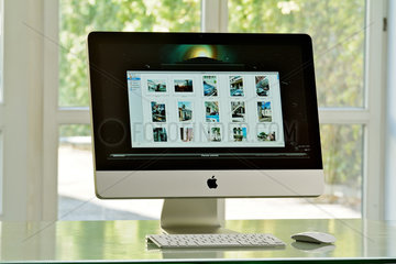 Hamburg  Deutschland  der neue Apple iMac mit dem IPhoto-Programm -Programm