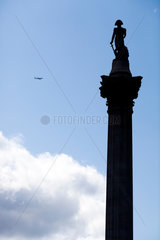 London  Grossbritannien  die Silhouette von Nelson Column auf dem Trafalgar Square